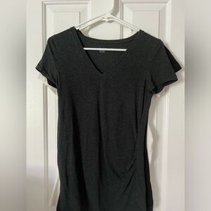 4 Gap Pure Body Maternity tops